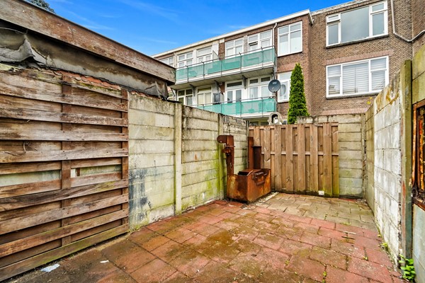 Medium property photo - Van Musschenbroekstraat 53, 2522 AJ Den Haag